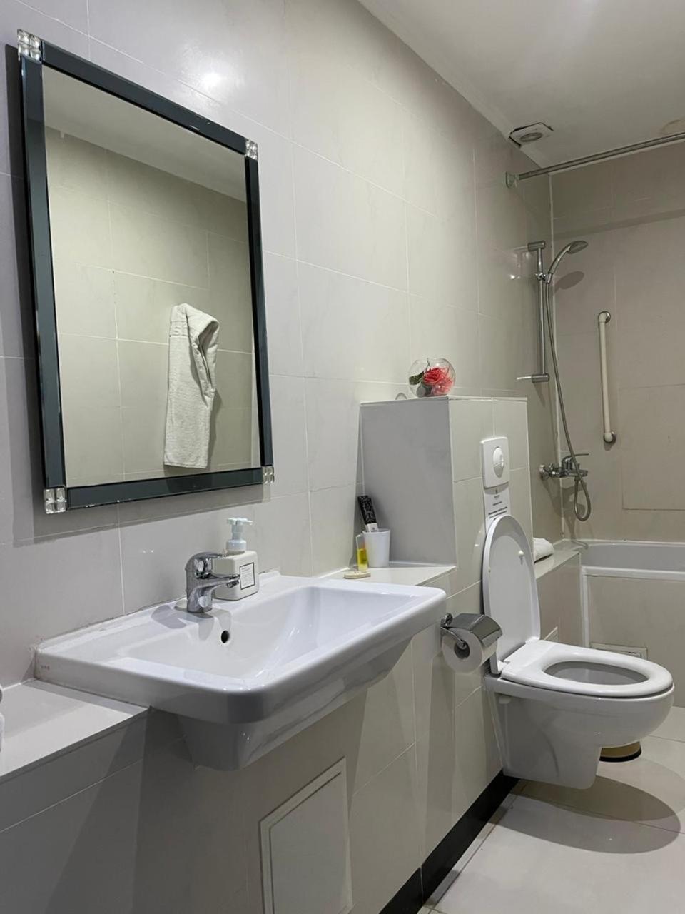 Hotel & Fitness Center Mandarin أكتاو المظهر الخارجي الصورة